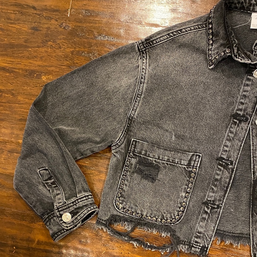 Zara Distressed Cropped Black Denim Jacket Girls Size 11-12 - Picture 4 of 10